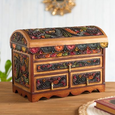 Featured Gifts under $200